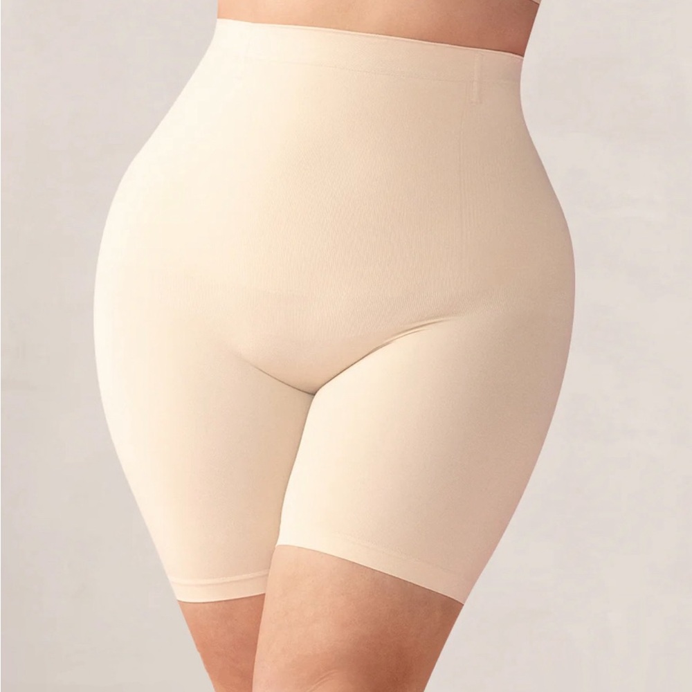 Shapermint Essentials All Day Every Day High-Waisted Shaper Shorts in Beige M/L - Picture 1 of 8